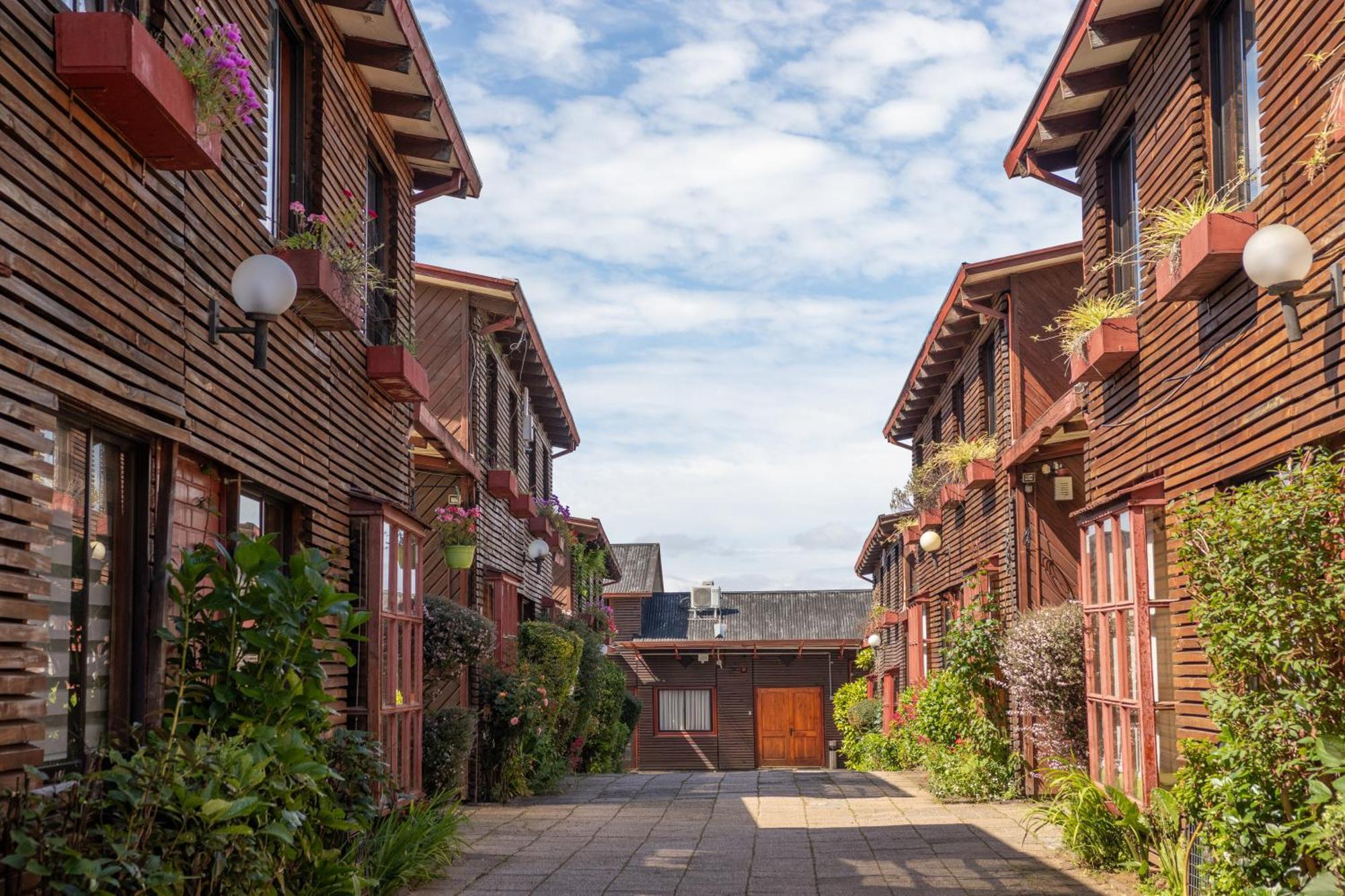 Hotel Di Torlaschi Valdivia Exterior photo